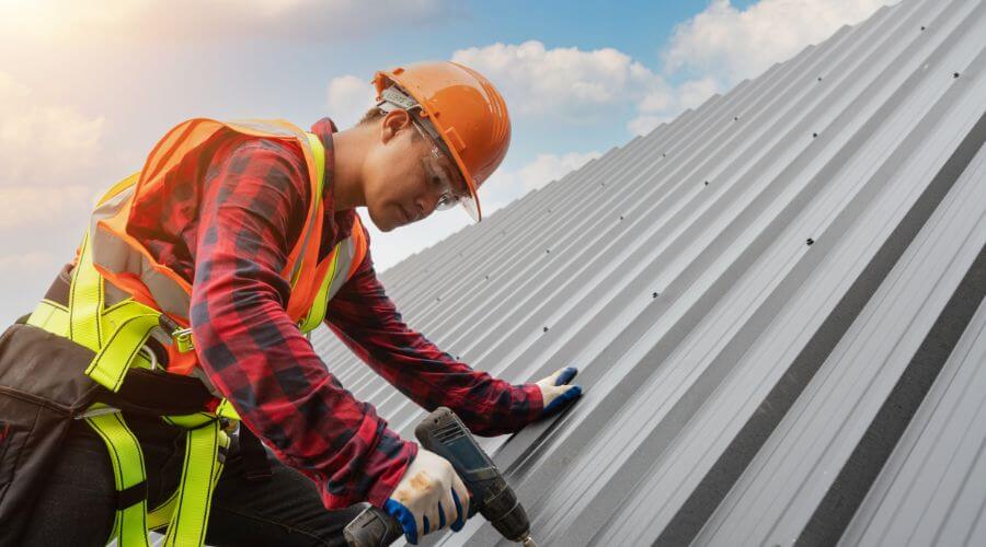 Professional gutter cleaning in Creston, NC